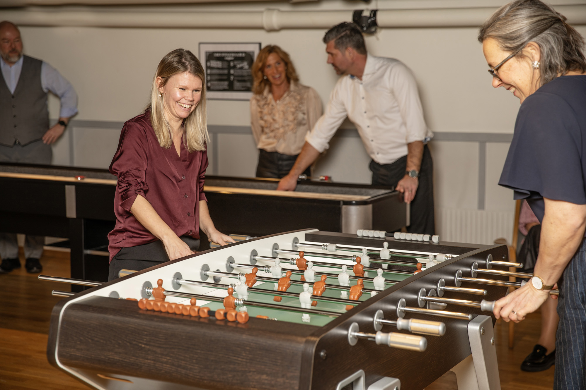 I aktivitetsrummet finns dart, biljard, shuffleboard och ett fotbollsspel